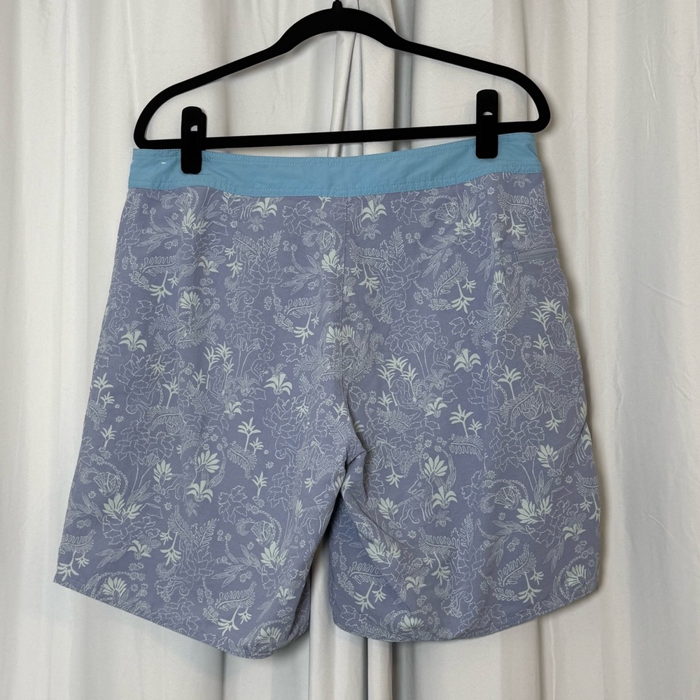 Patagonia Wavefarer Boardshorts Men’s 33 Ghost Purple - Picture 3 of 13